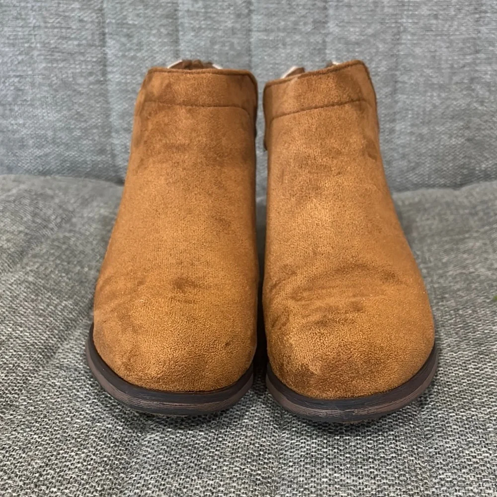 Pierre Dumas Brown and White Ankle Booties with Suede Finish - Picture 7 of 7